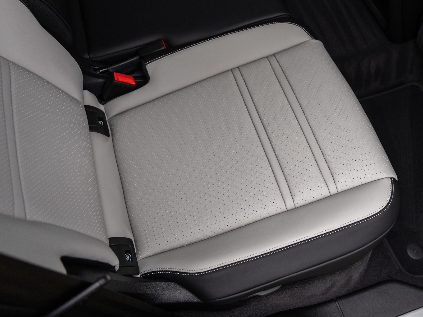 2026 Porsche Cayenne AWD