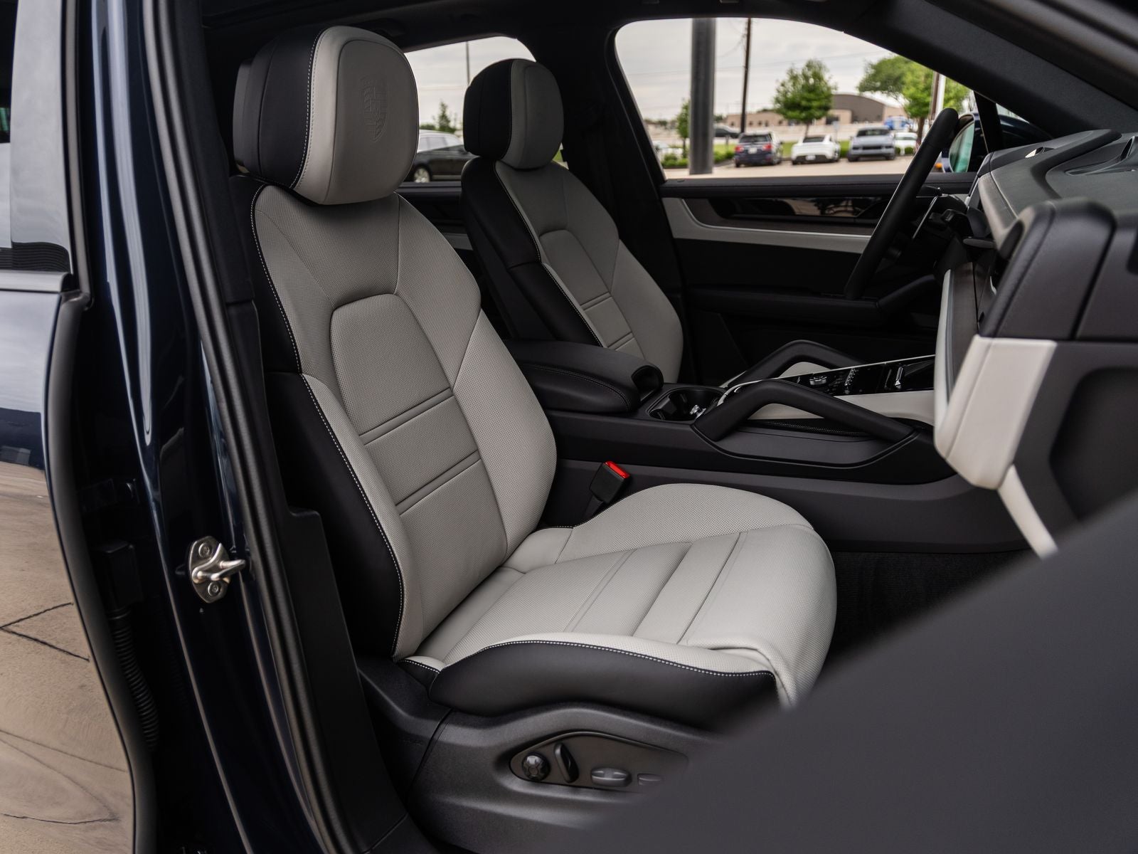 2026 Porsche Cayenne AWD