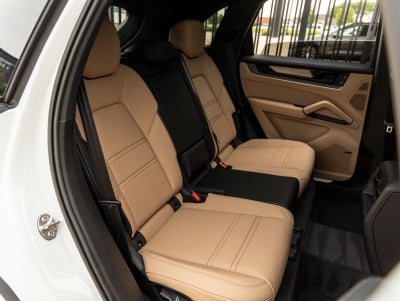 2026 Porsche Cayenne AWD