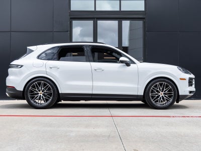 2026 Porsche Cayenne Base
