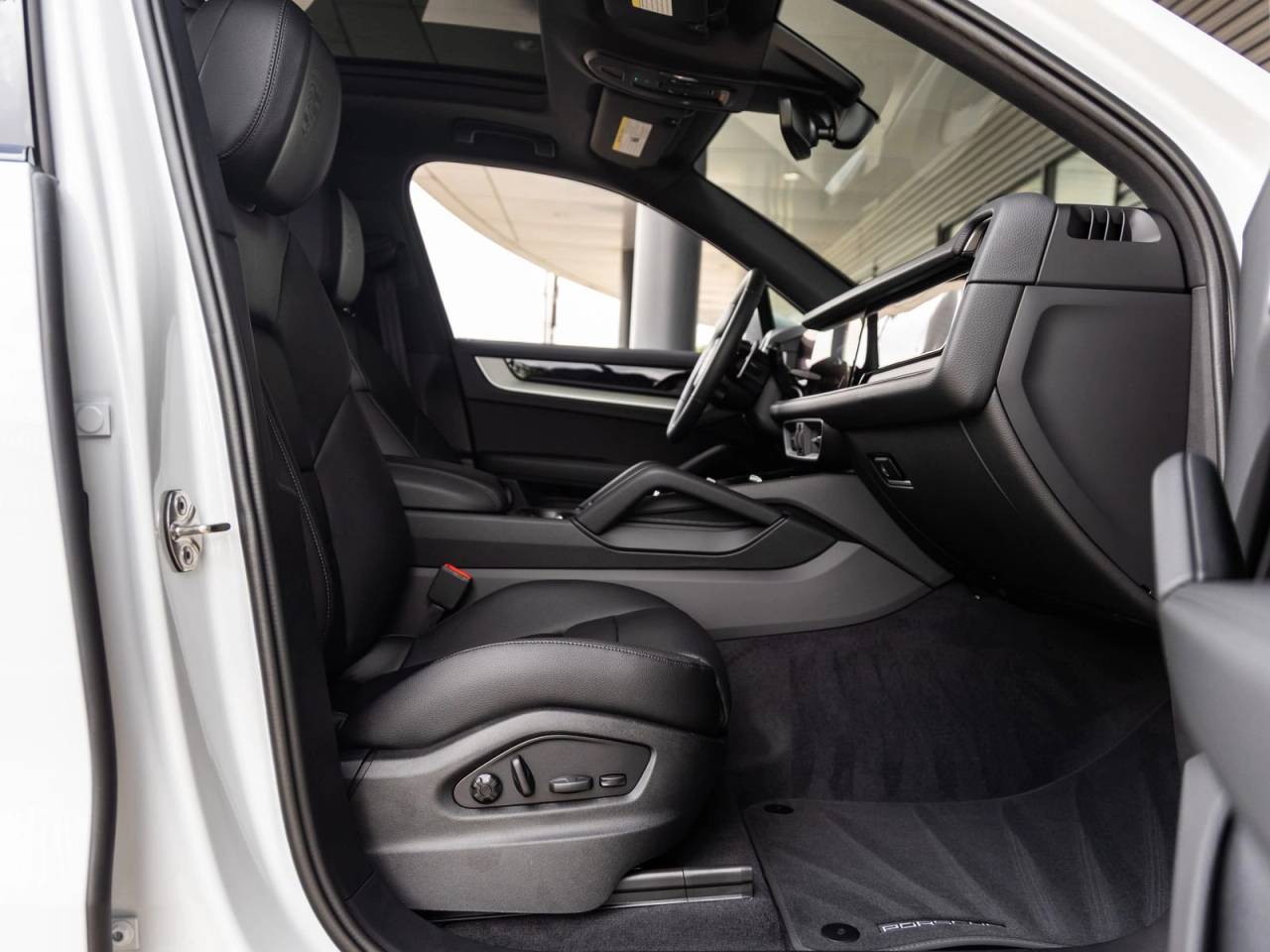 2026 Porsche Cayenne Base