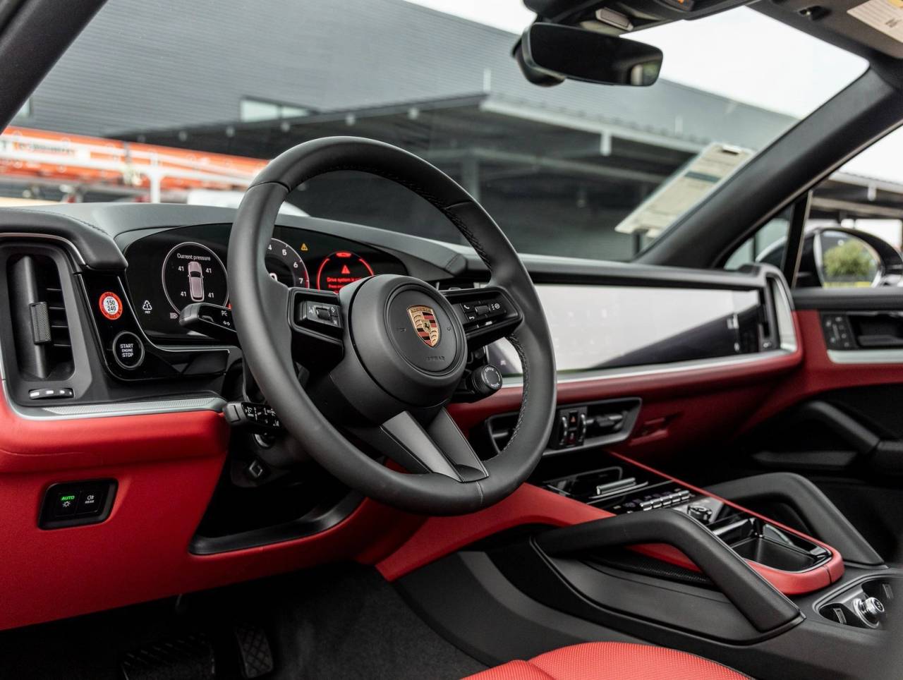 2025 Porsche Cayenne Cayenne