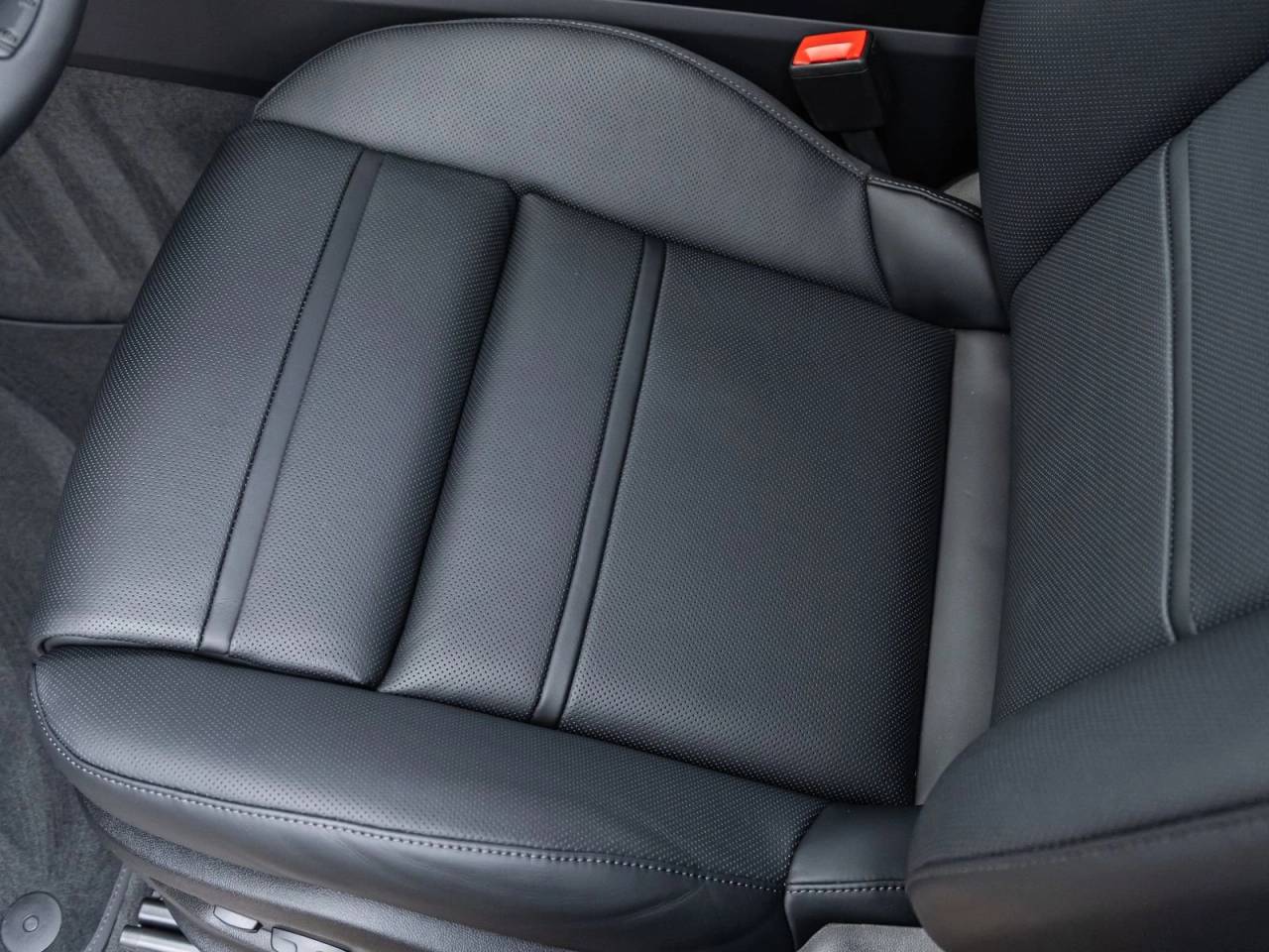 2026 Porsche Cayenne AWD