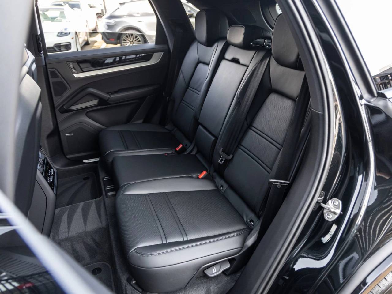 2026 Porsche Cayenne AWD