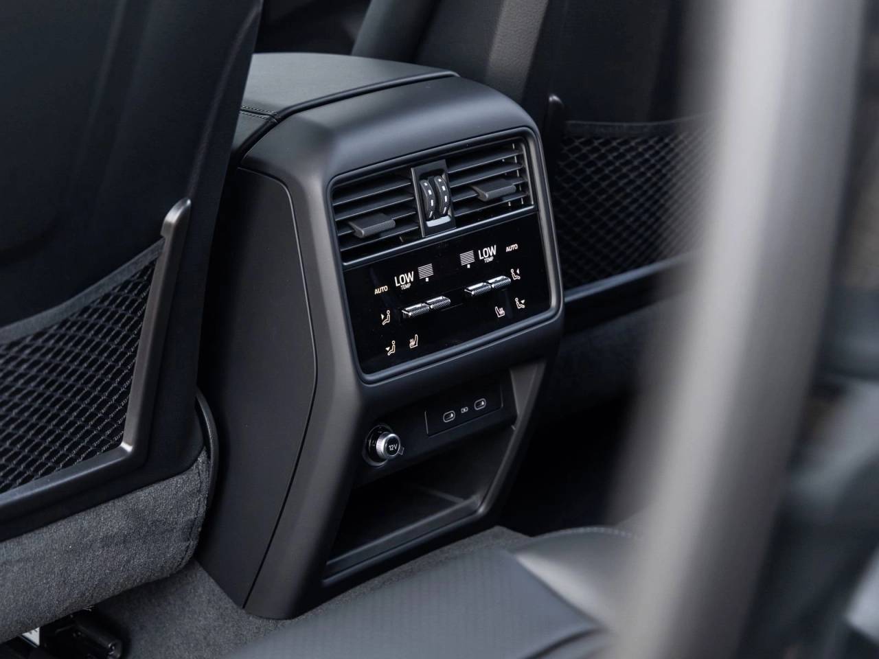 2026 Porsche Cayenne AWD
