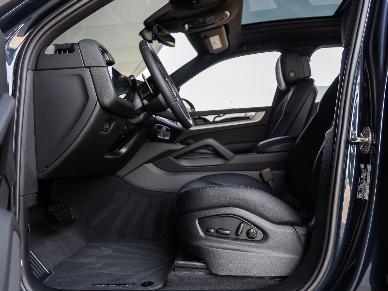 2026 Porsche Cayenne AWD
