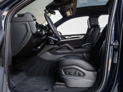 2026 Porsche Cayenne AWD