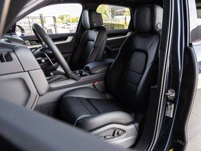 2026 Porsche Cayenne AWD