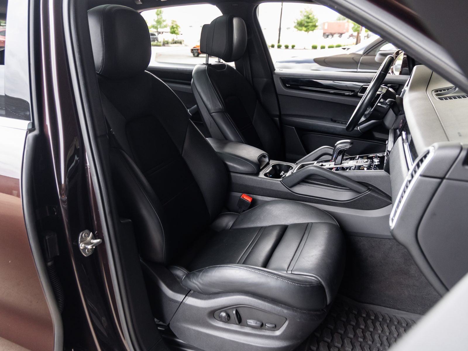 2022 Porsche Cayenne AWD