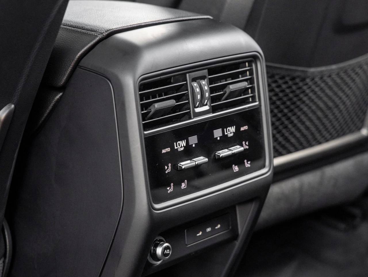 2024 Porsche Cayenne Cayenne
