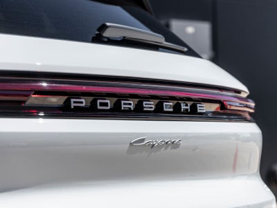 2026 Porsche Cayenne AWD