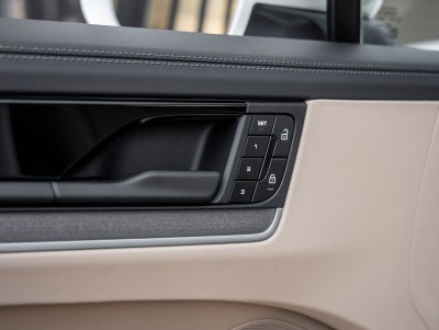 2026 Porsche Cayenne AWD