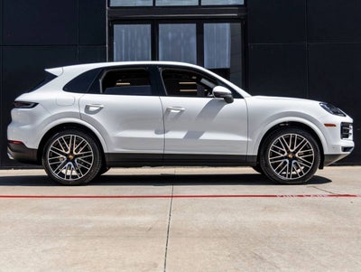2026 Porsche Cayenne AWD