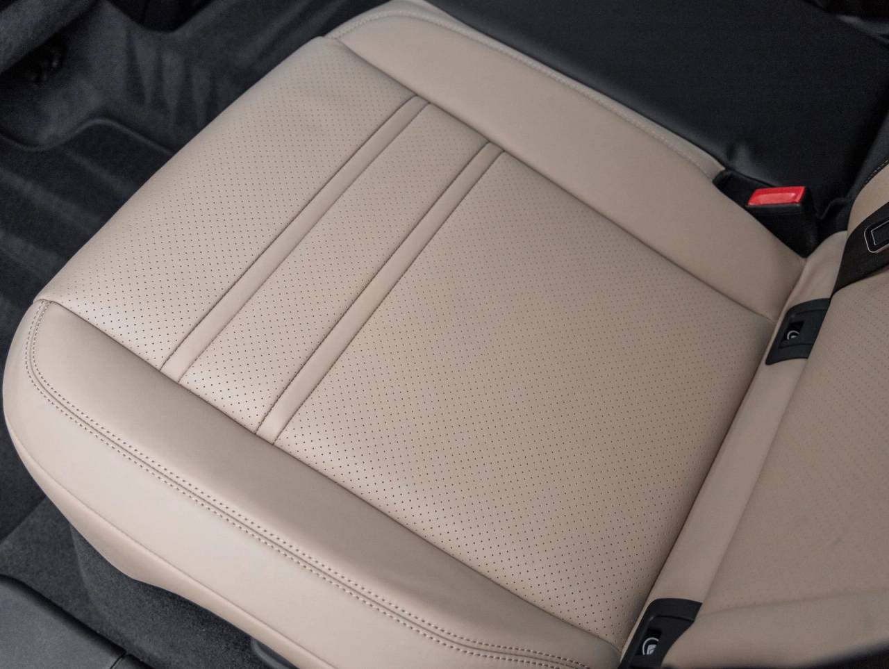 2026 Porsche Cayenne AWD