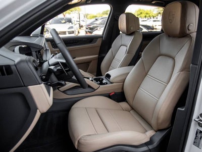 2026 Porsche Cayenne AWD