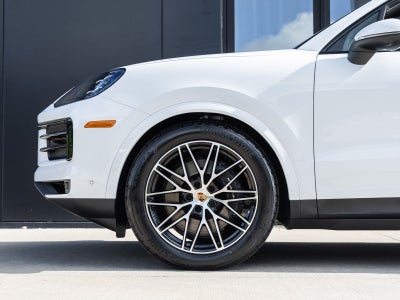 2026 Porsche Cayenne Base