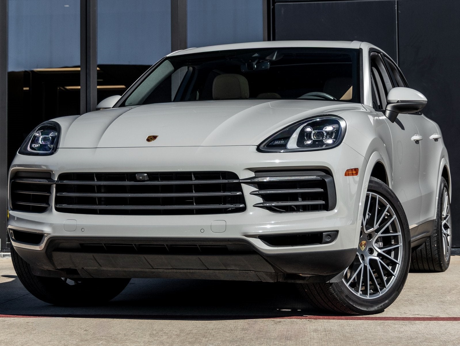 2023 Porsche Cayenne Cayenne Platinum Edition (MY23)