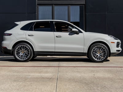 2023 Porsche Cayenne Cayenne Platinum Edition (MY23)