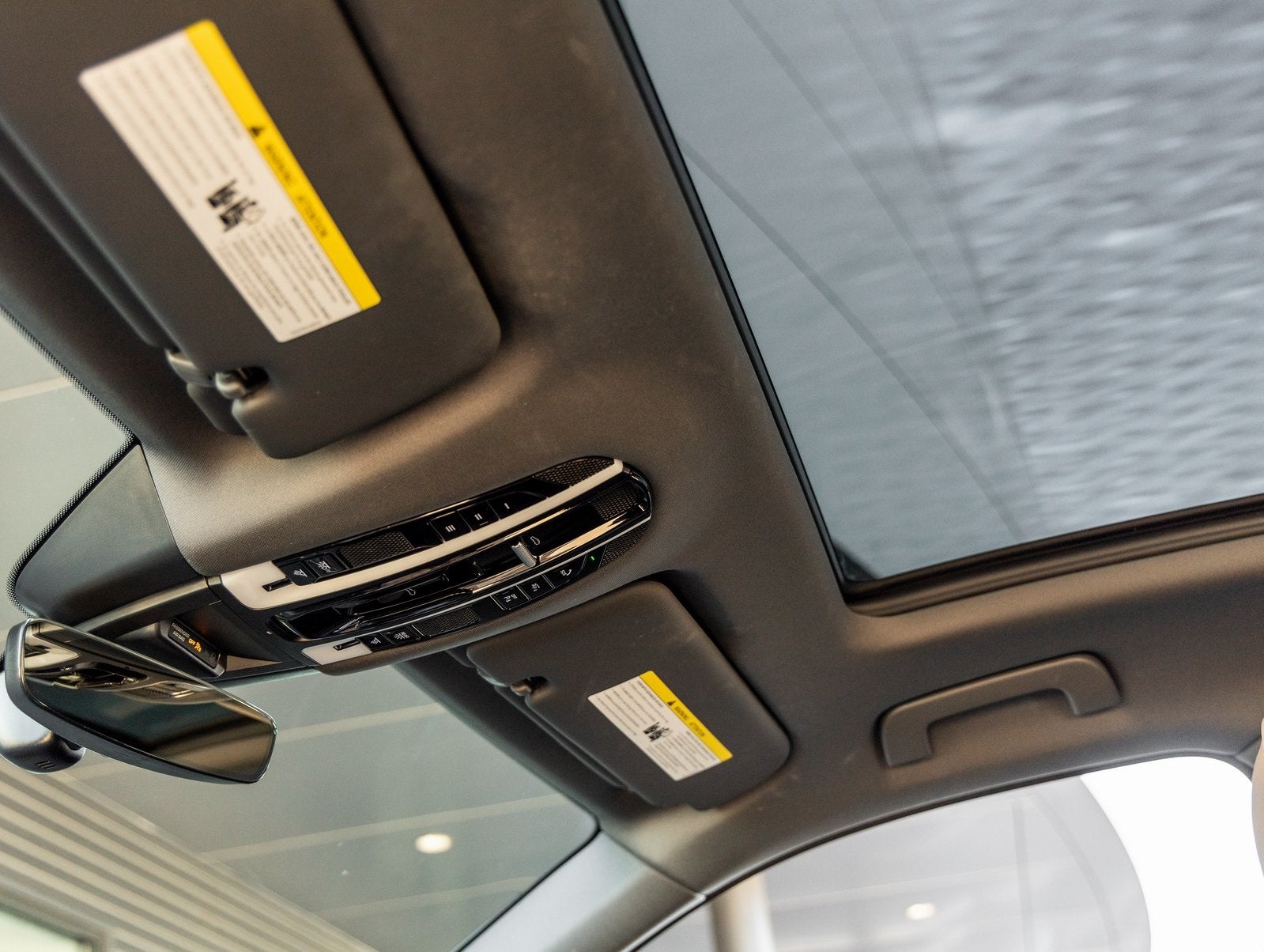 2023 Porsche Cayenne Cayenne Platinum Edition (MY23)