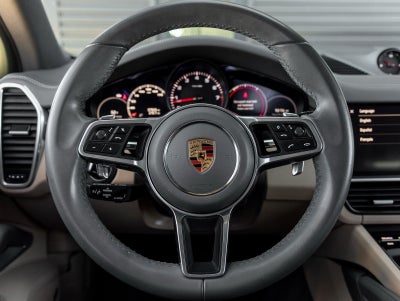 2023 Porsche Cayenne Cayenne Platinum Edition (MY23)