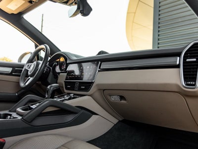 2023 Porsche Cayenne Cayenne Platinum Edition (MY23)