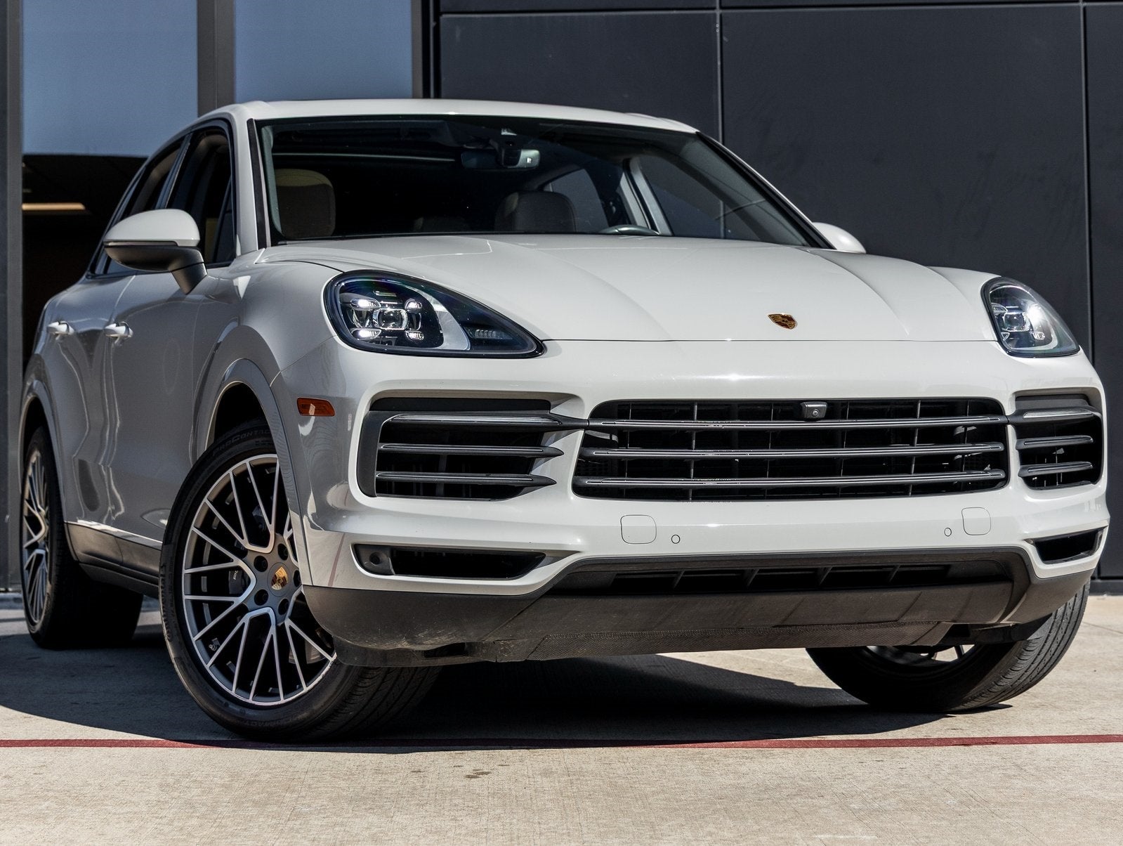 2023 Porsche Cayenne Cayenne Platinum Edition (MY23)