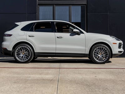 2023 Porsche Cayenne Cayenne Platinum Edition (MY23)