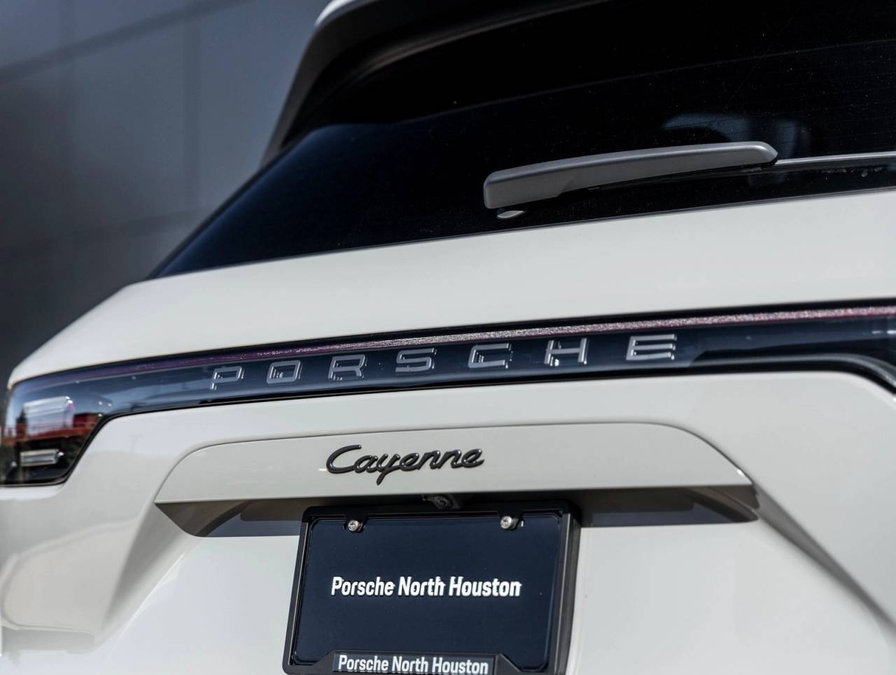 2023 Porsche Cayenne Cayenne Platinum Edition (MY23)