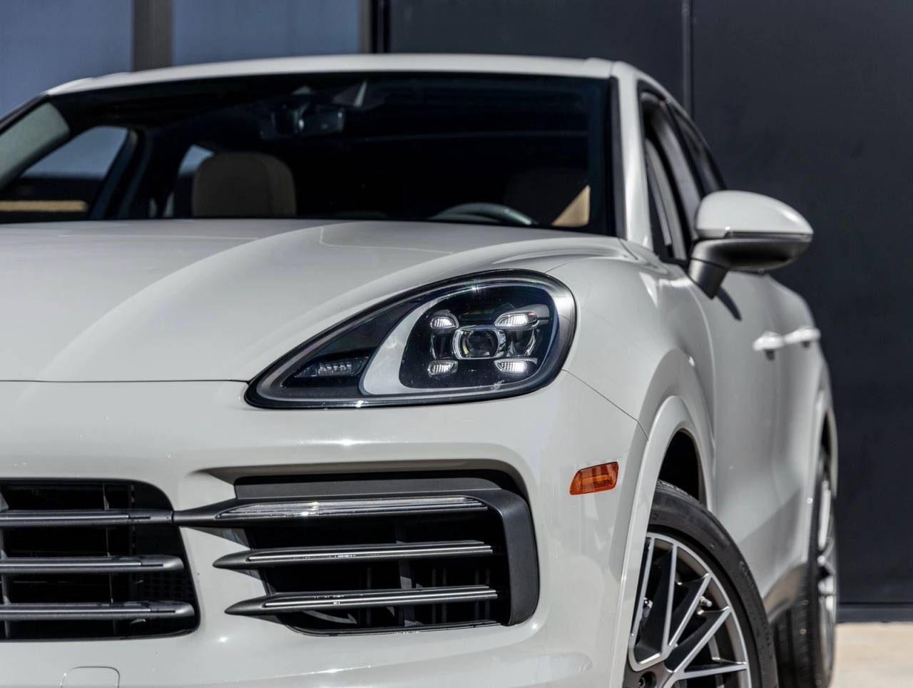 2023 Porsche Cayenne Cayenne Platinum Edition (MY23)