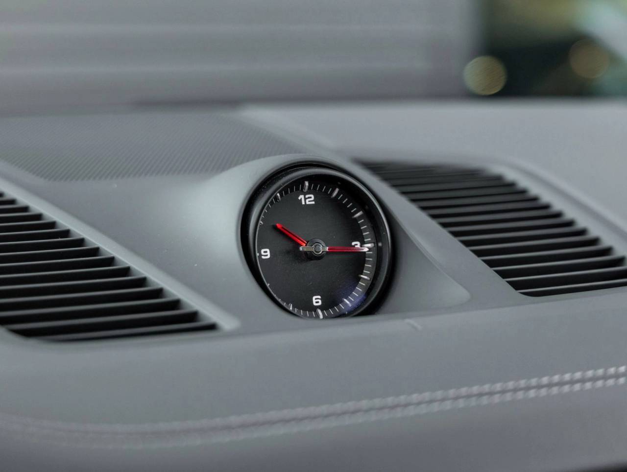 2023 Porsche Cayenne Cayenne Platinum Edition (MY23)