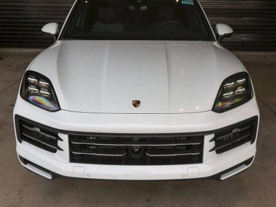 2025 Porsche Cayenne AWD