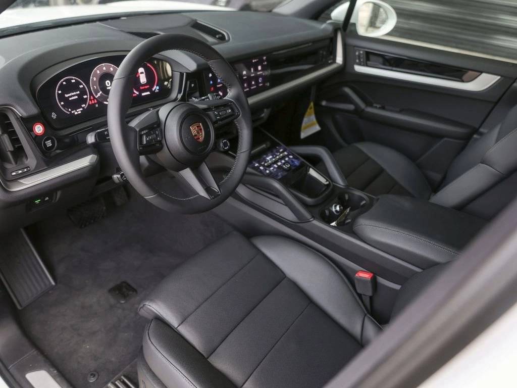 2025 Porsche Cayenne AWD