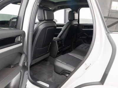 2026 Porsche Cayenne AWD