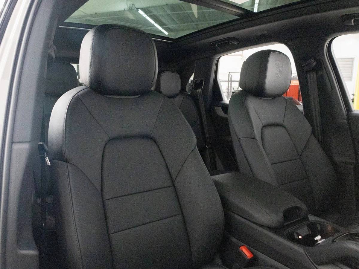 2026 Porsche Cayenne AWD