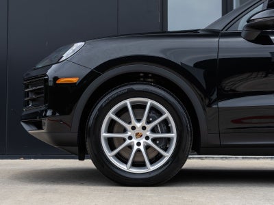 2026 Porsche Cayenne AWD