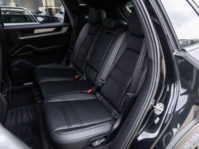 2026 Porsche Cayenne AWD