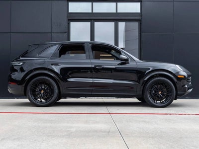 2026 Porsche Cayenne AWD