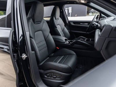 2026 Porsche Cayenne AWD