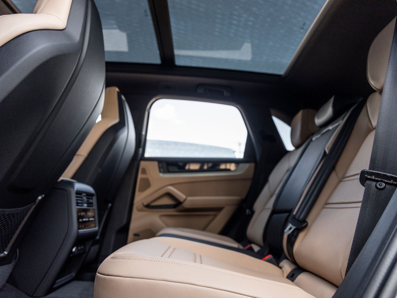 2026 Porsche Cayenne AWD