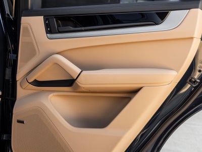 2026 Porsche Cayenne AWD