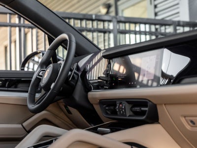 2026 Porsche Cayenne AWD