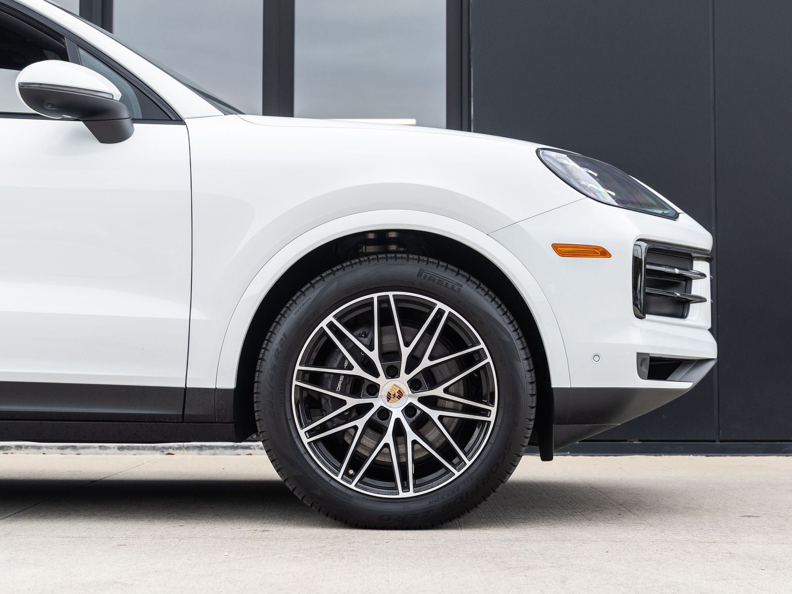2025 Porsche Cayenne AWD