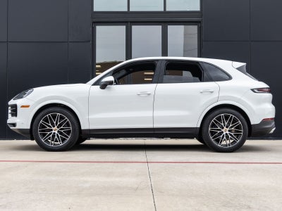 2025 Porsche Cayenne AWD