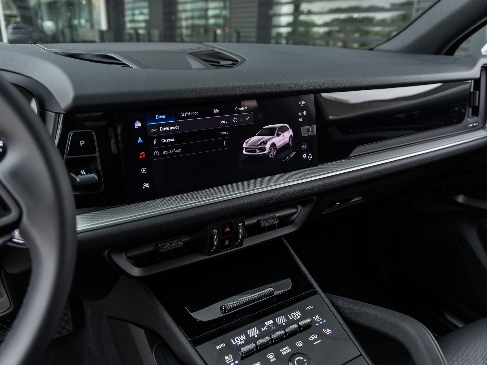 2025 Porsche Cayenne AWD