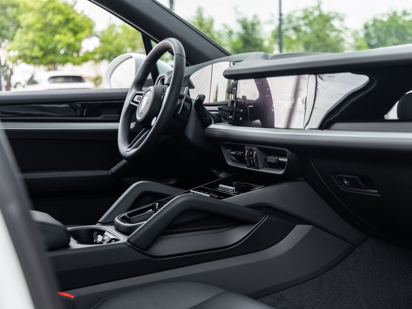 2025 Porsche Cayenne AWD