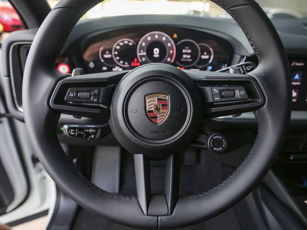 2025 Porsche Cayenne AWD