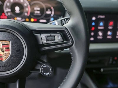 2025 Porsche Cayenne AWD