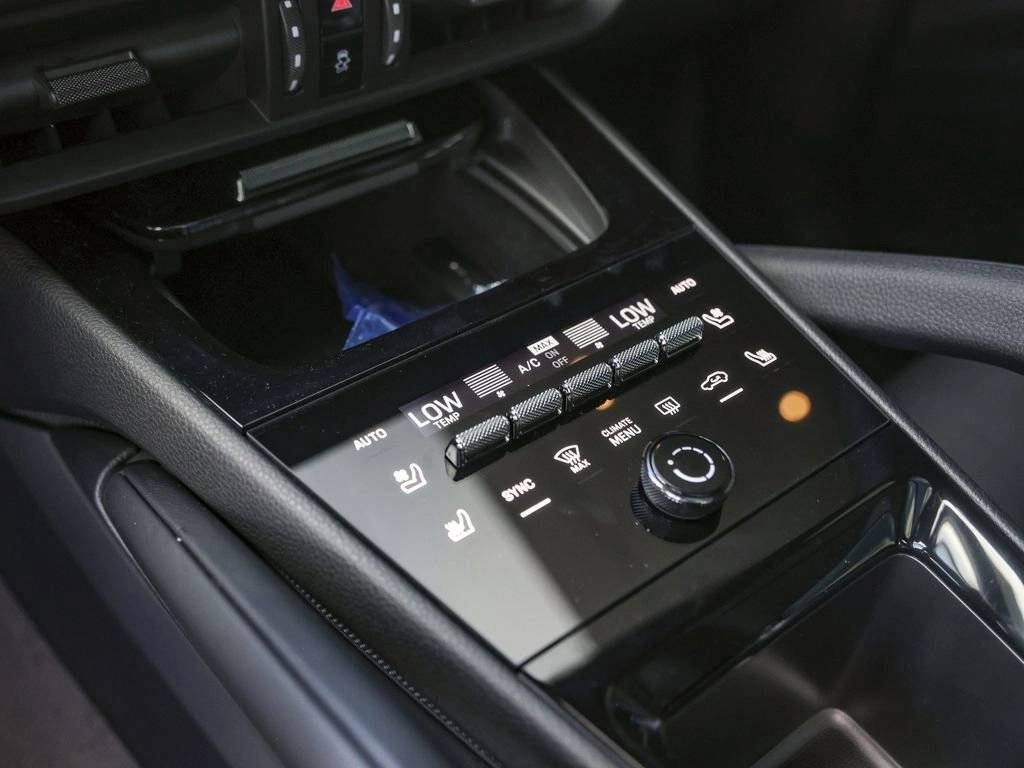 2025 Porsche Cayenne AWD