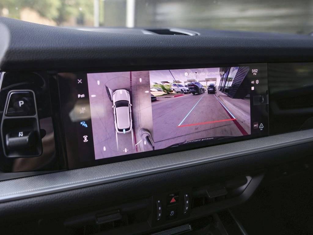 2025 Porsche Cayenne AWD