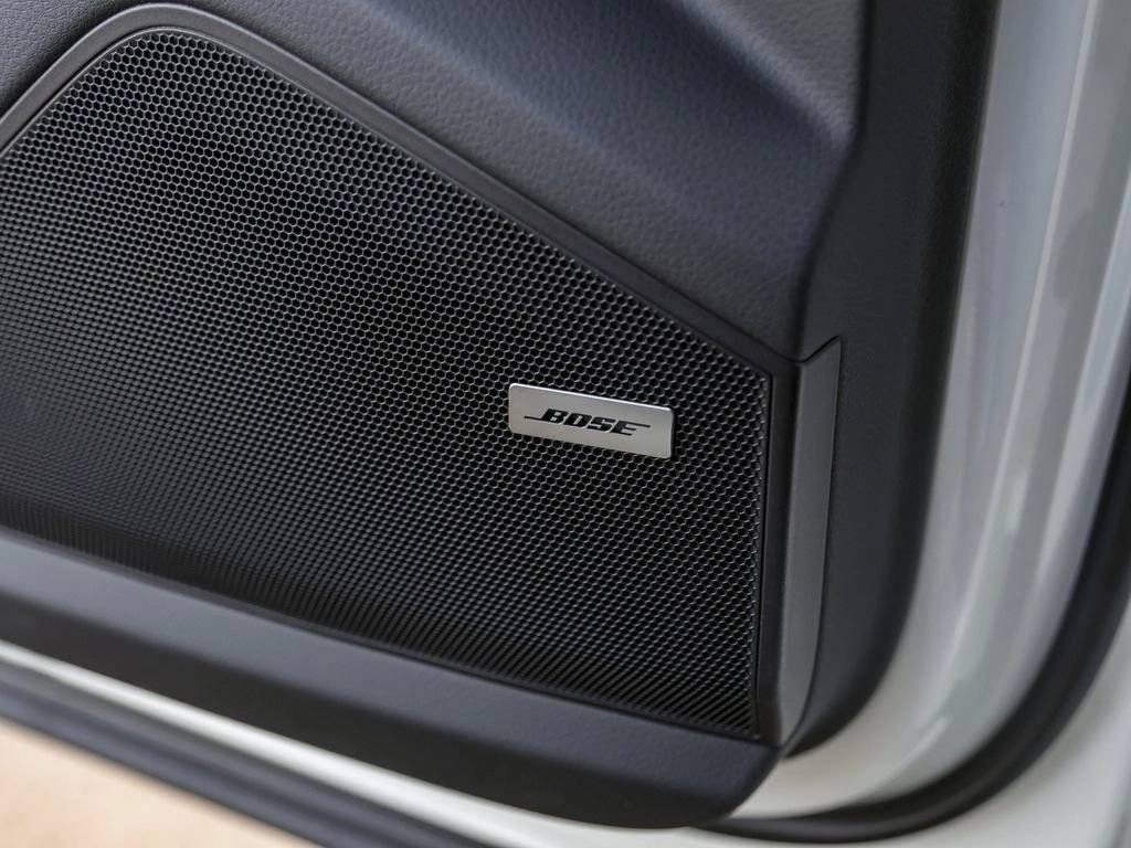 2025 Porsche Cayenne AWD